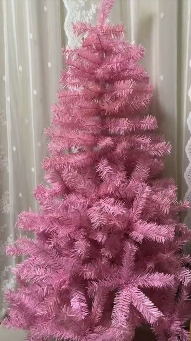 Продам не дорого ёлку розовую