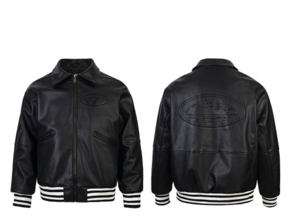 Продаю кожаную куртку Cortez.
Отличное состояние, без дефектов. Размер