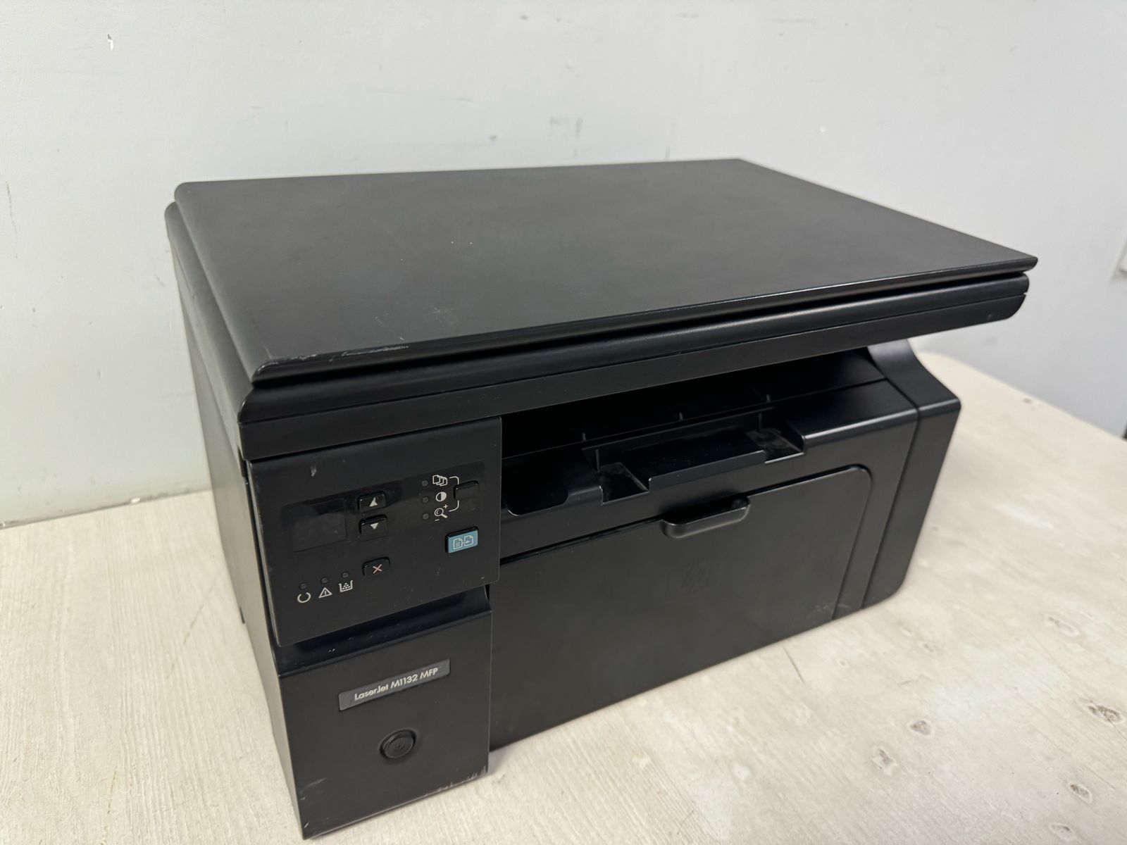 Лазерный принтер 3в1 HP Laserjet M1132 MFP в хорошем состоянии.