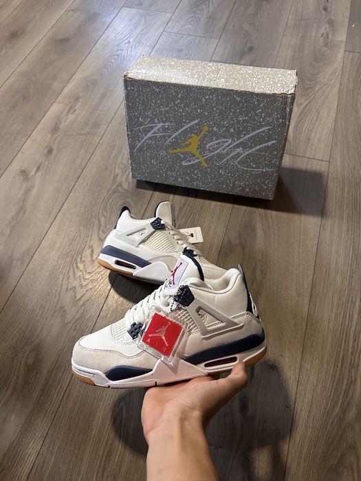 Jordan 4 Retro