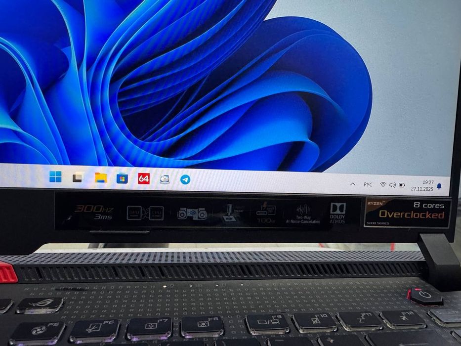 Asus Rog Strix ryzen 9-5900HX 16/512 SSD RX6800M-12GB