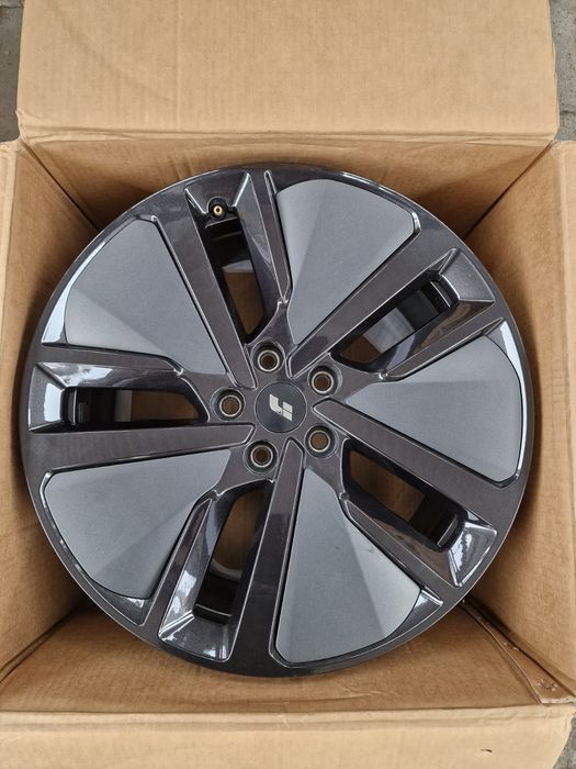 Родные 20" диски Lixiang Лисян Li с резиной 255/50R20