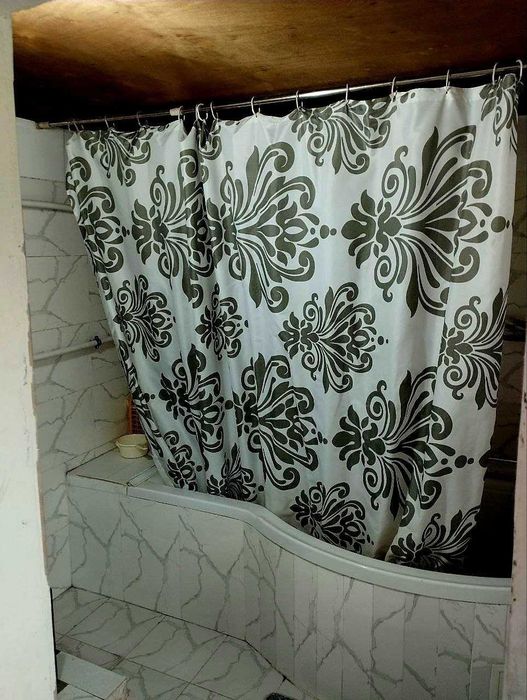 Tinchlik metrosidan 5 daqiqa, burchak hovli 2,7 sotix