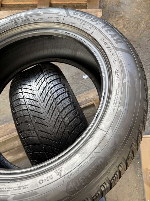 2x Anvelope Iarna 225/55 R17 - Goodyear Ultra Grip Performance 3
