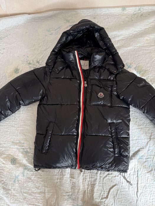 Куртка moncler.