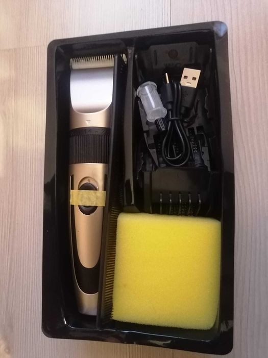 Masina de tuns cu acumulator