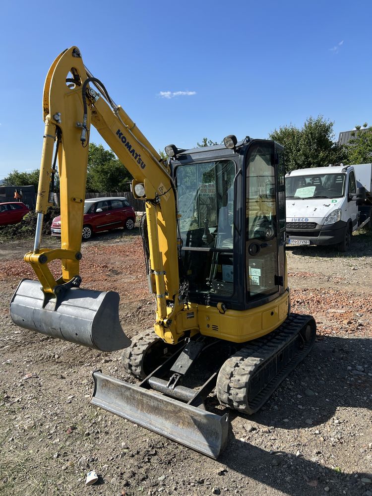 Miniexcavator komatsu din 2020 cu 1000 ore funct compatibil bobcat tac