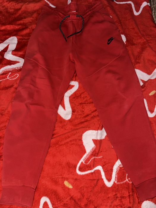 Pantaloni nike tech