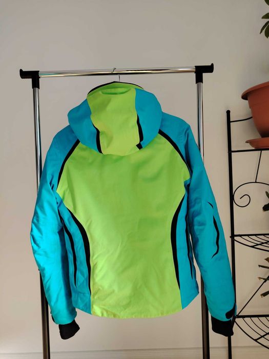 Costum de schi - ediție limitată