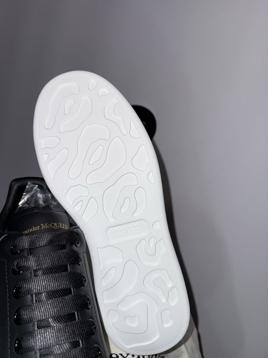 Adidasi alexander mcqueen negrii albi 43,44 Premium (balmain,versace)