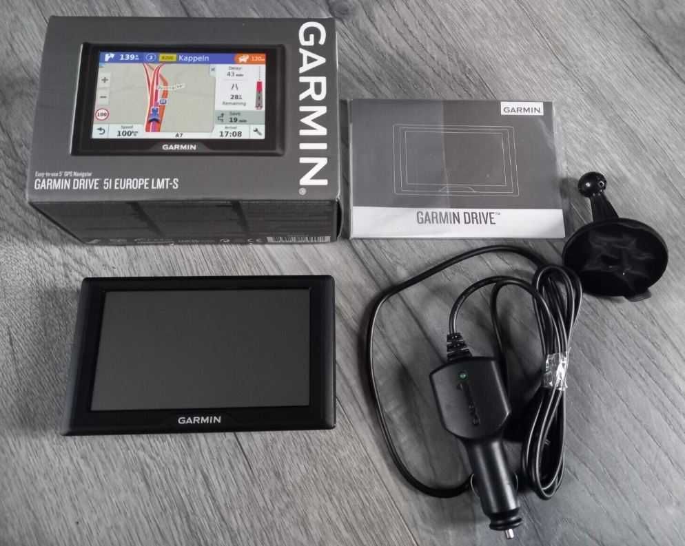 Navigatie Garmin DriveSmart™ 51 LMT-S , ecran 5" , Europa, ca noua