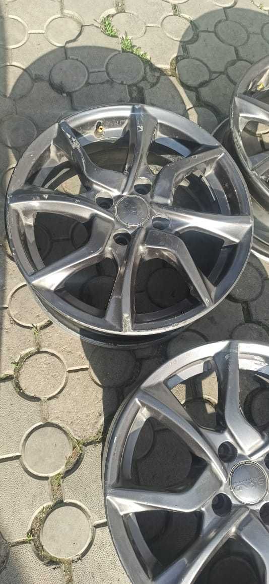 Диски литые R15/ 4х100 б/у