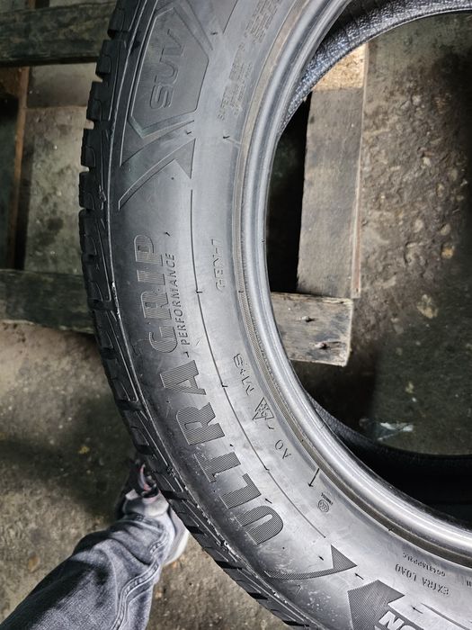 1 anvelopa iarna 255 55 19 Goodyear 7mm