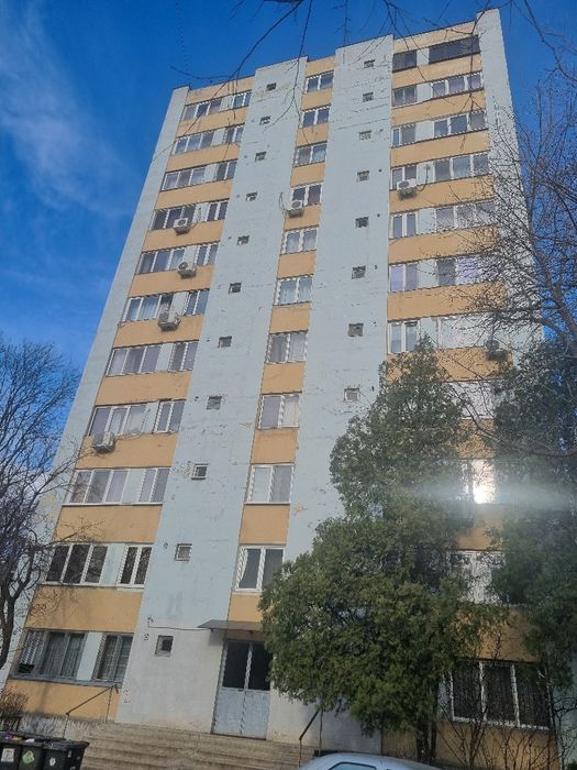 Curatenie scari de bloc | Firma de curatenie | Asociatii proprietari