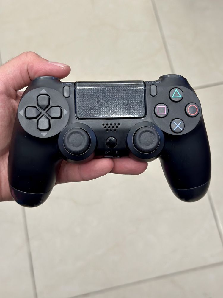 Безжичен контролер / джойстик за Playstation 4