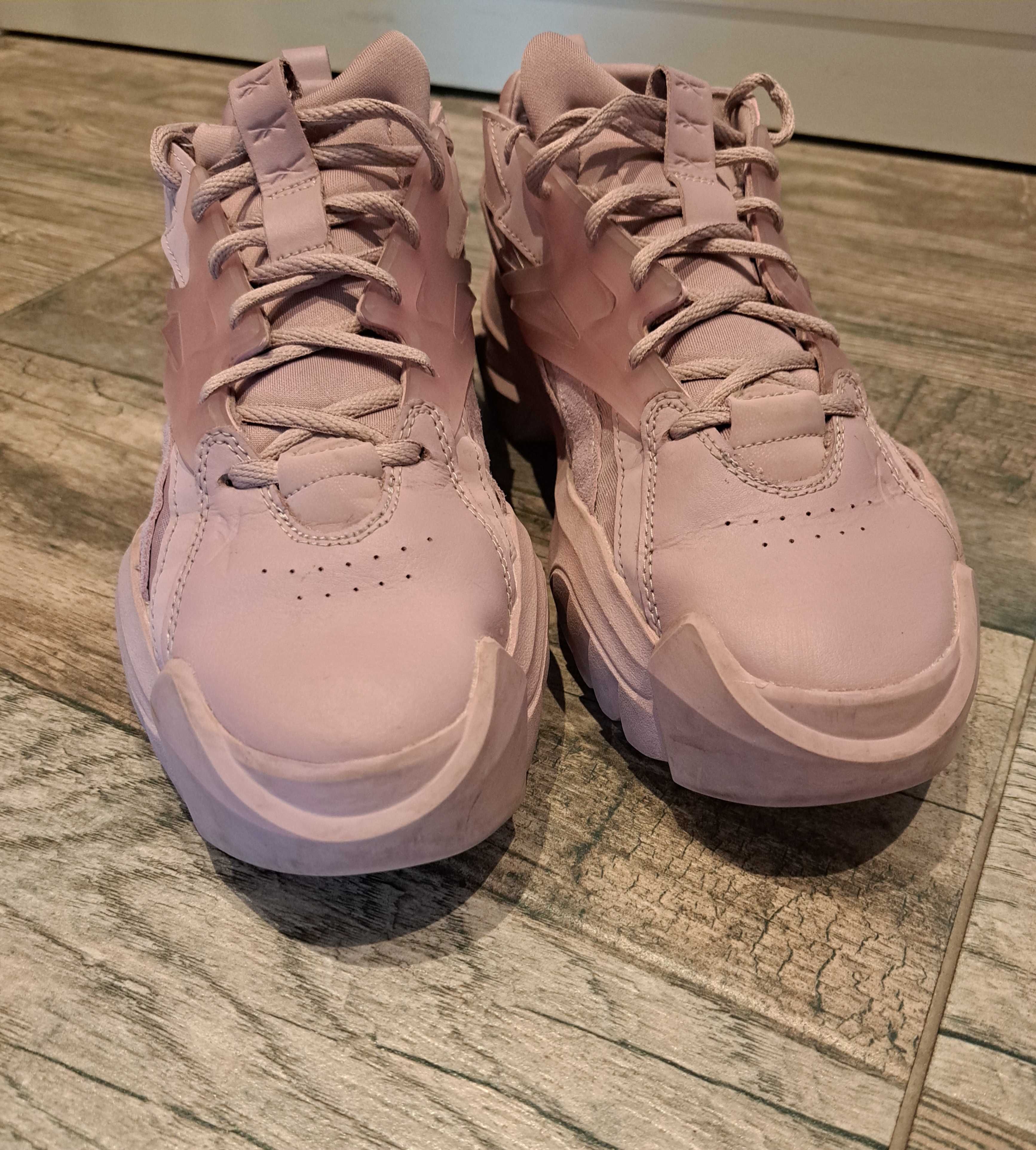 Дамски маратонки - Reebok Cardi B
