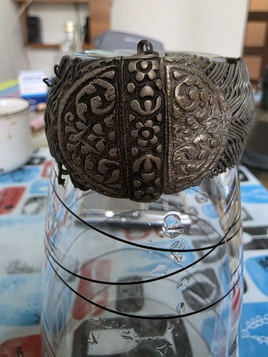 Стара възрожденска сребърна гривна !