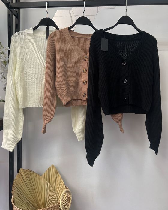 Дамски дрехи на едро