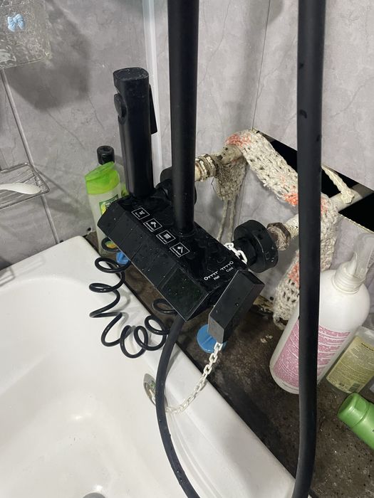 Dush smesitel sotiladi