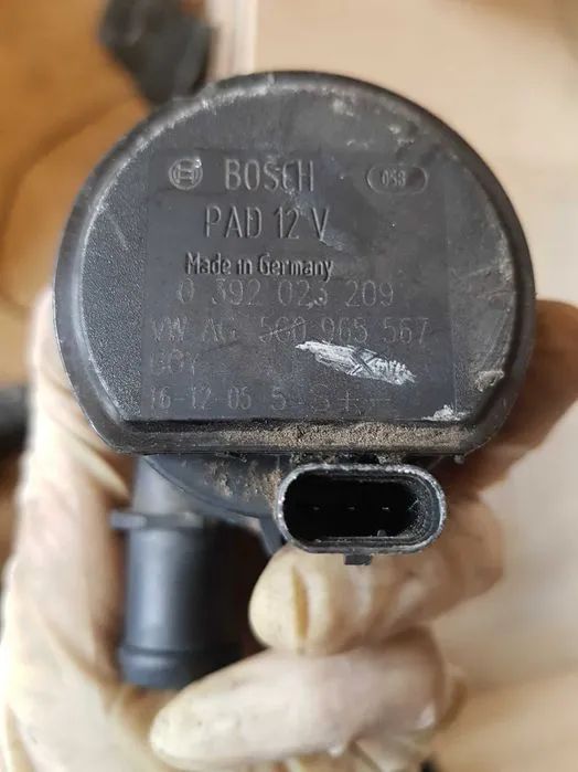 Pompa auxiliara apa Audi A3 Skoda Octavia VW Passat Seat Leon