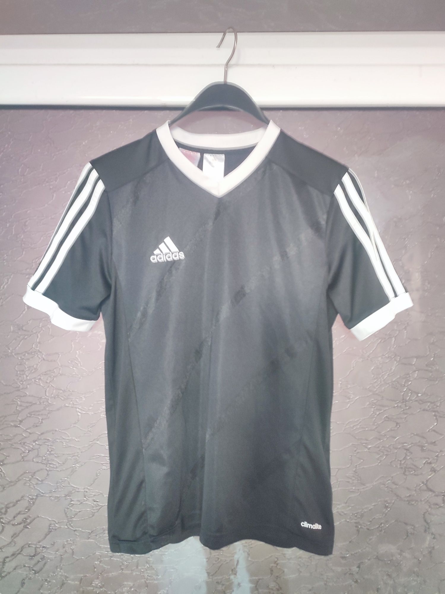 Тениски Adidas и Nike
