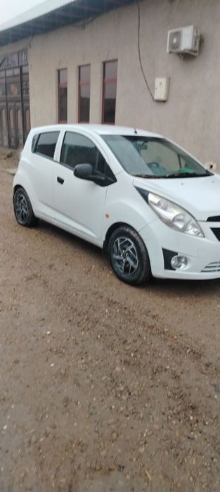 Spark sotiladi metanda