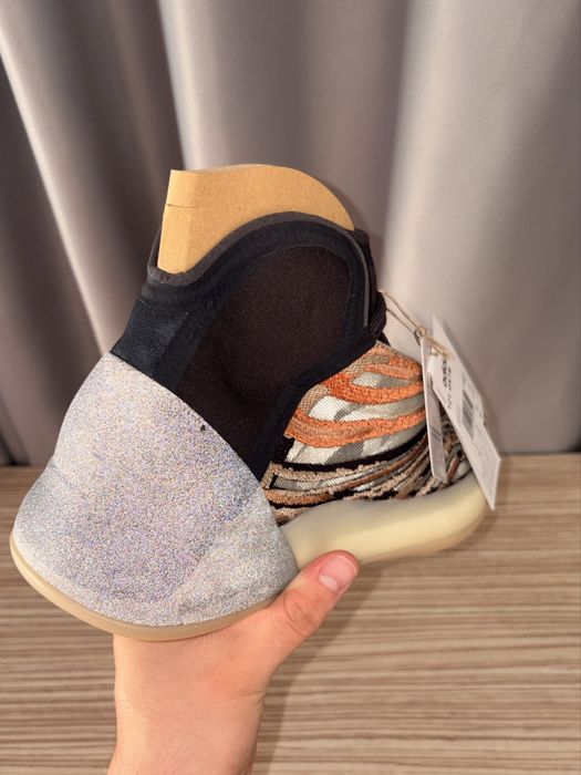 Yeezy QMTM Flash Orange