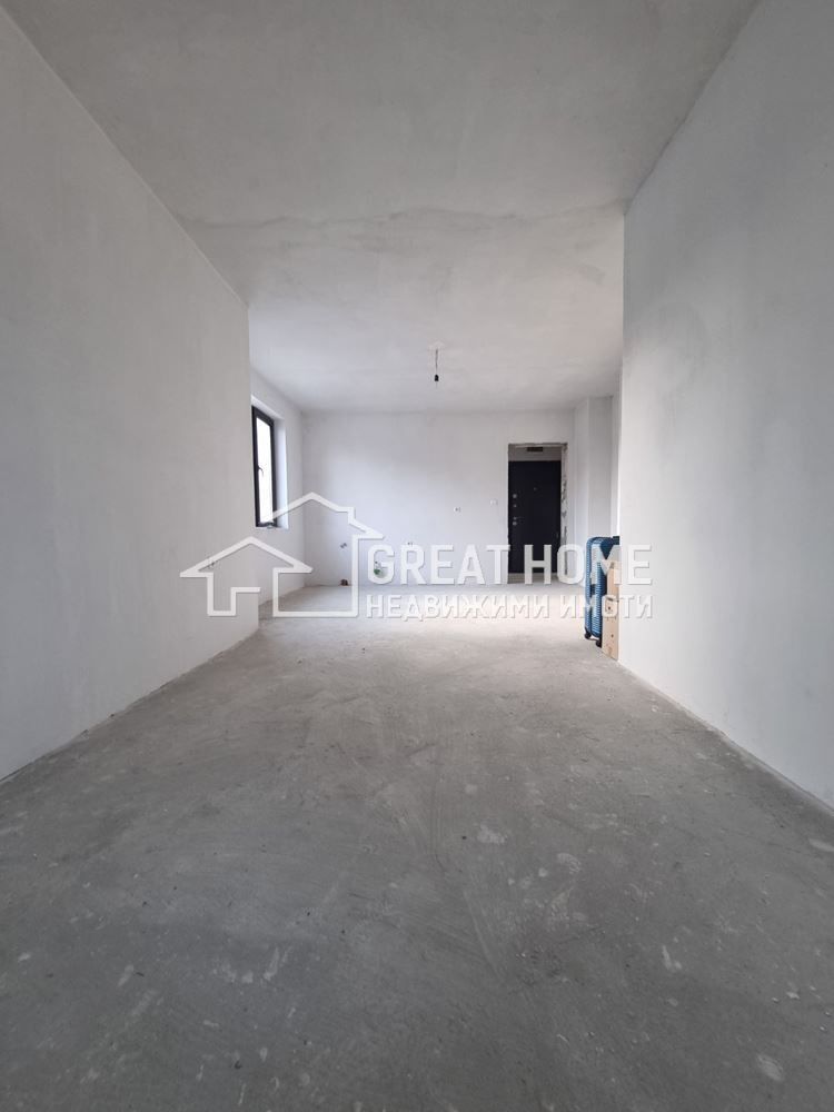 Продава се Двустаен апартамент в Търговище, Център - 72 кв.м за 1134 €/кв.м - Снимка #2