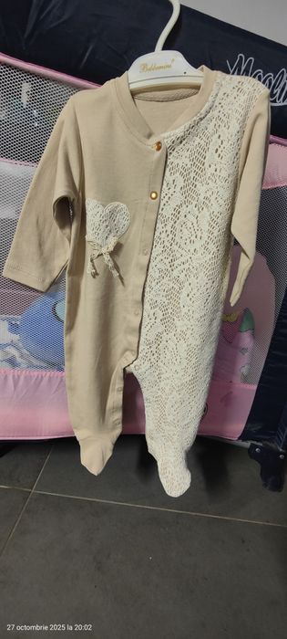 Salopeta noua bebe fetița drăguță si elegantă