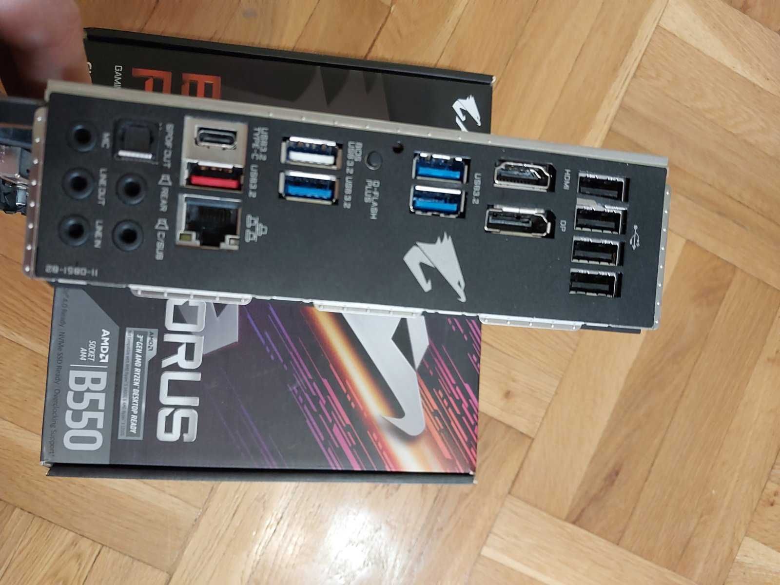 AMD Ryzen 7 5800X + Gigabyte B550M Aorus Pro