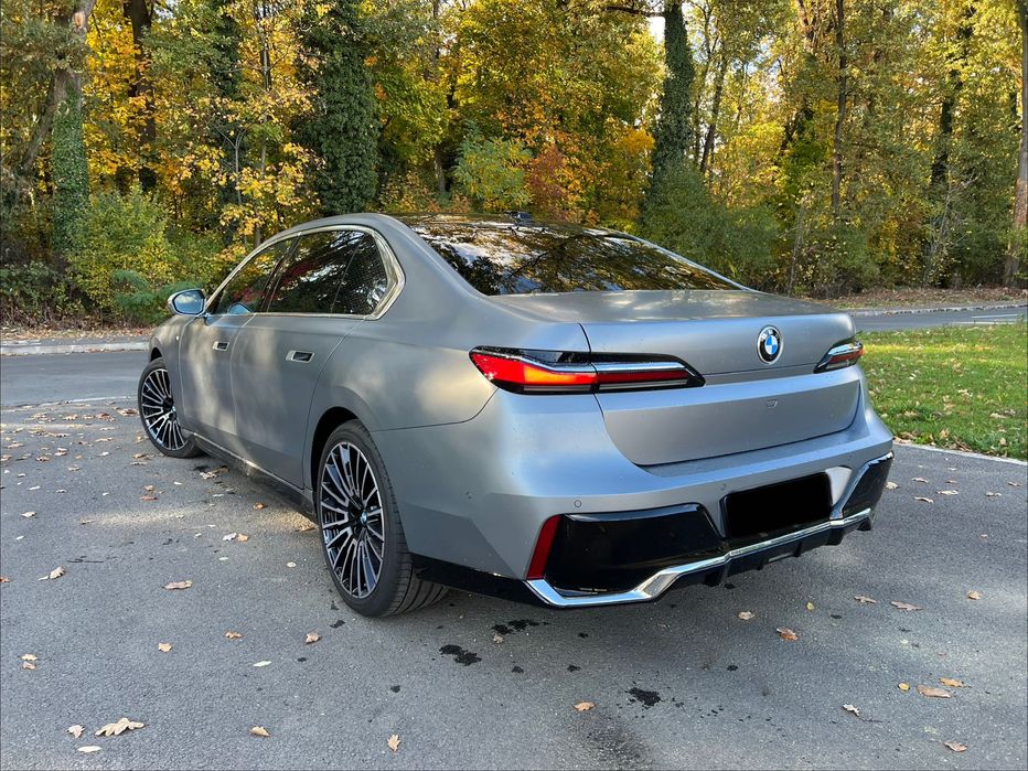 BMW 740d Xdrive/M Paket/Idividual/BI-Color