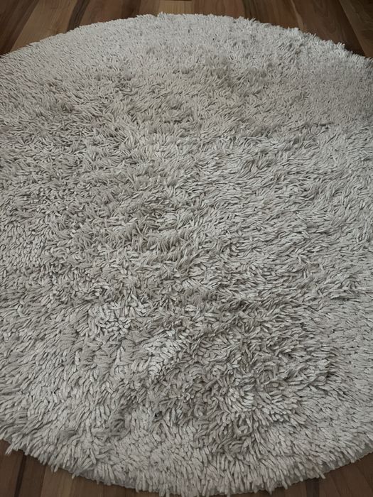 Кръгли килими с диаметър 71см