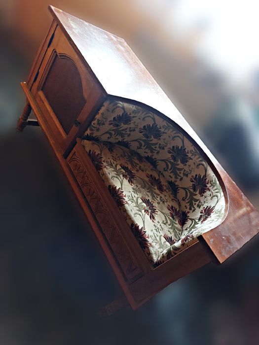 Bancuta pentru telefon, telephone bench