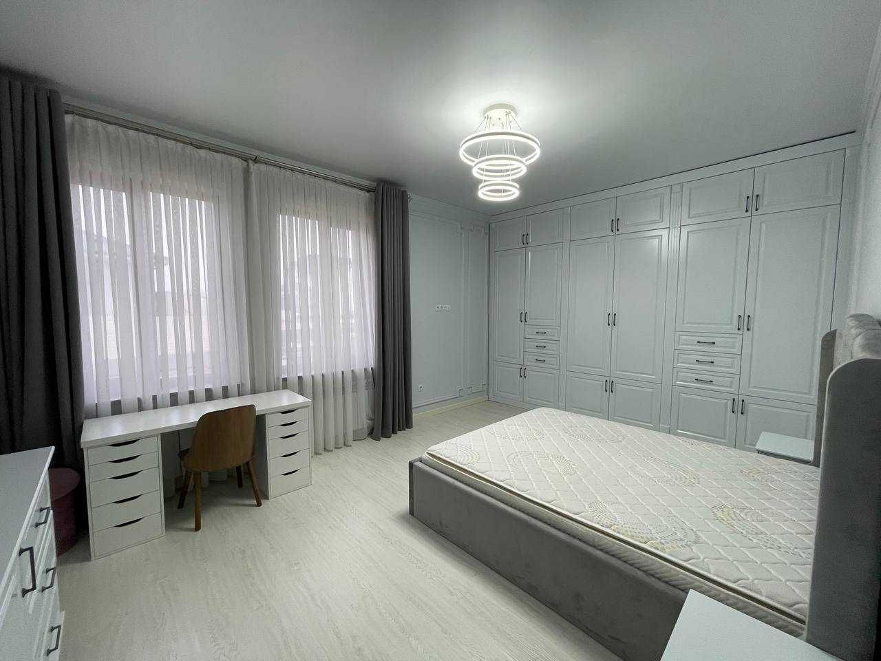 Участок 3,3сотки Никитина метро Горького 5комнат новый дом КС