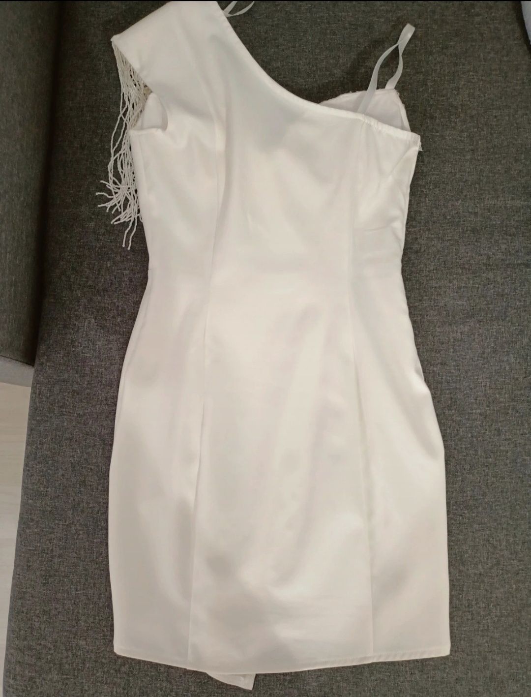 Rochie elegantă albă
