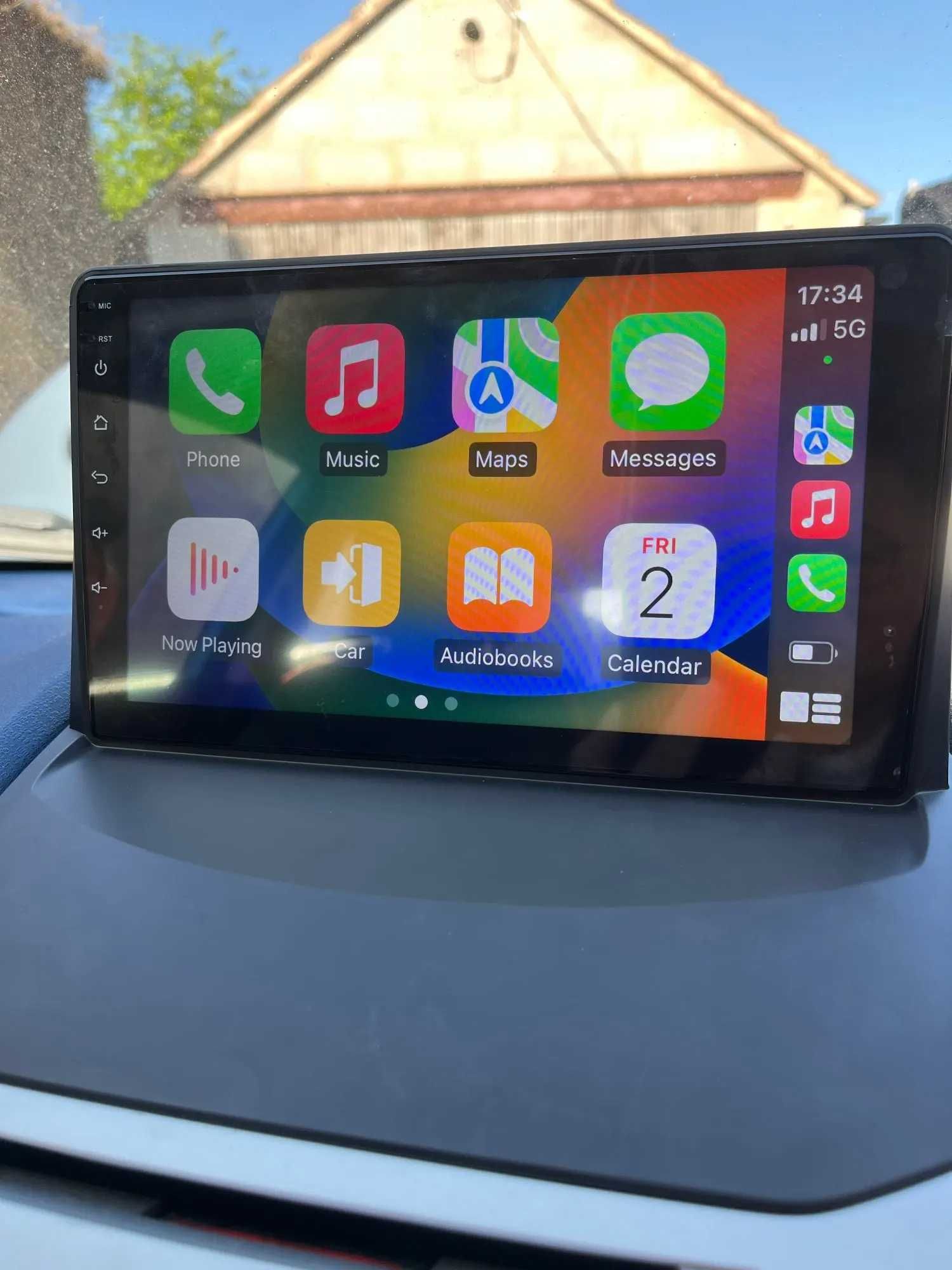Navigatie GPS Android Ford Fiesta 2009-2017 1-8GB RAM - QLed CarPlay
