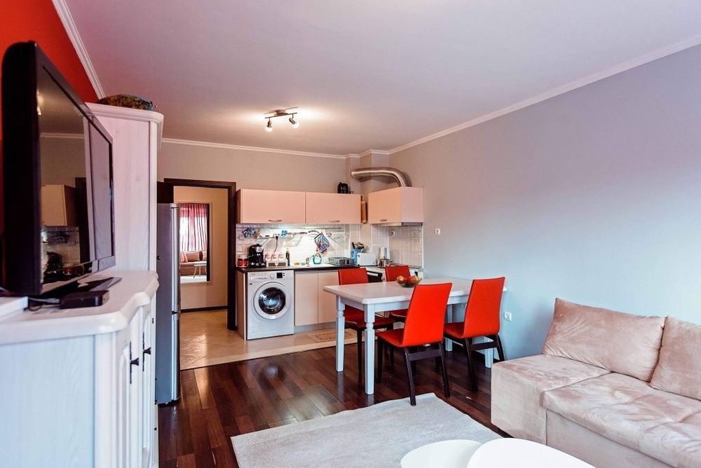 Дава се под наем Двустаен апартамент в Пловдив, Център - 60 кв.м за 382.5 € - Снимка #3