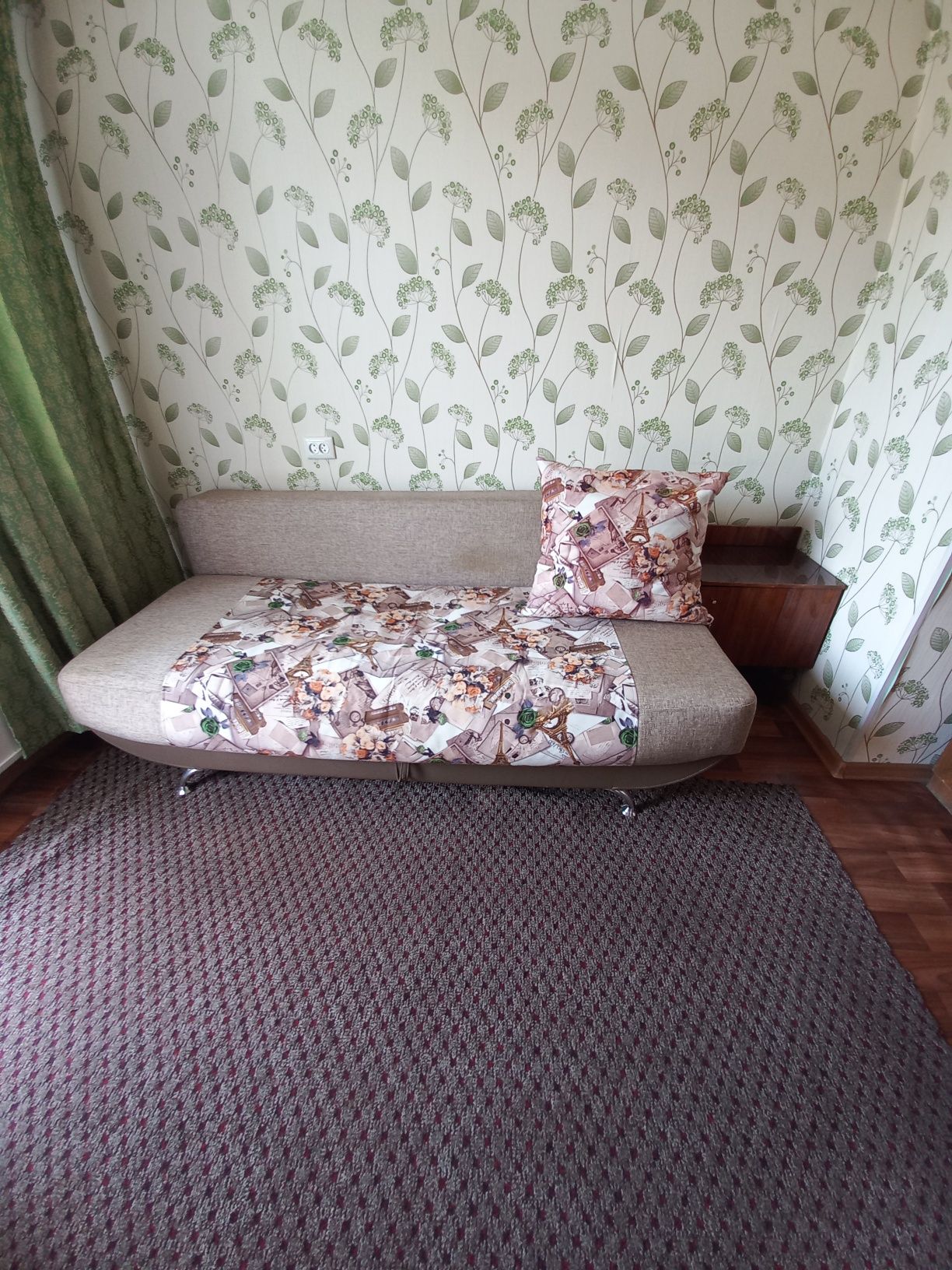 Диван и кресло в отличном состоянии.