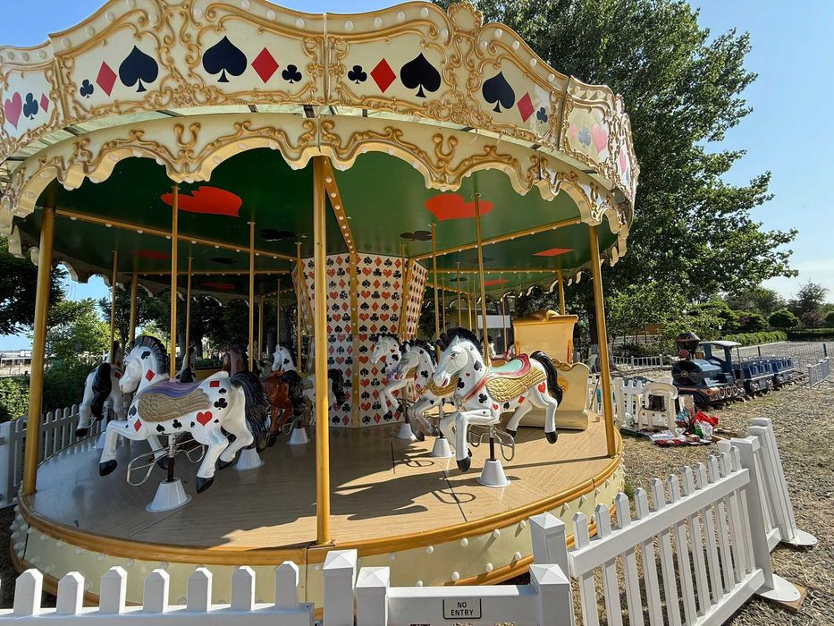 Carusel tematic pentru copii ideal parc de distracții / evenimente