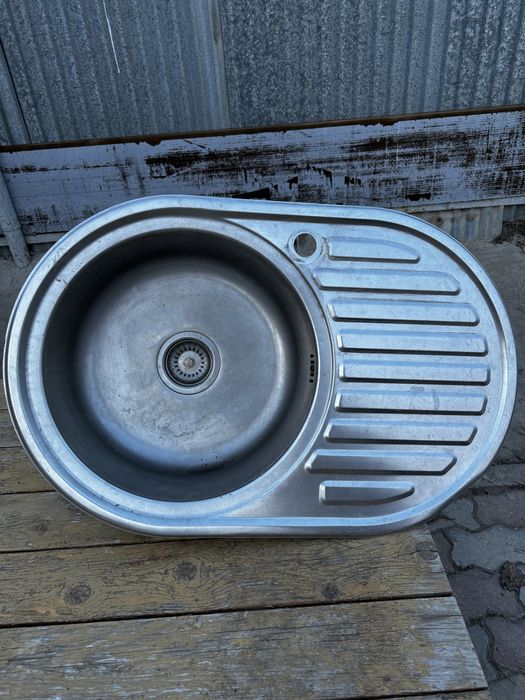 Раковина мойка в кухню