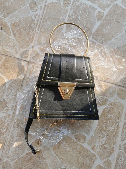 Дамски чанти. Бежов, син, черен цвят