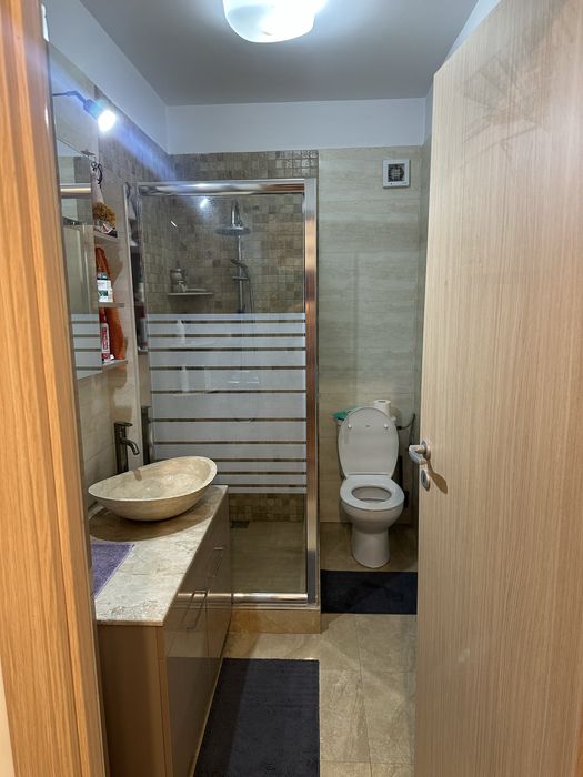 PROPRIETAR Inchiriez ap 2 camere vitan