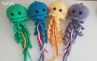 Цветни медузи играчка или ключодържател