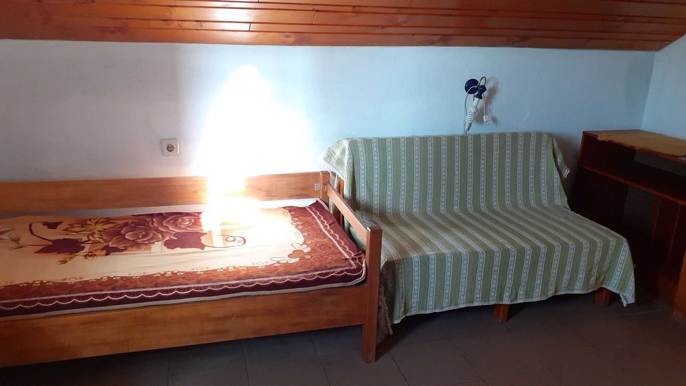 cameră de închiriat