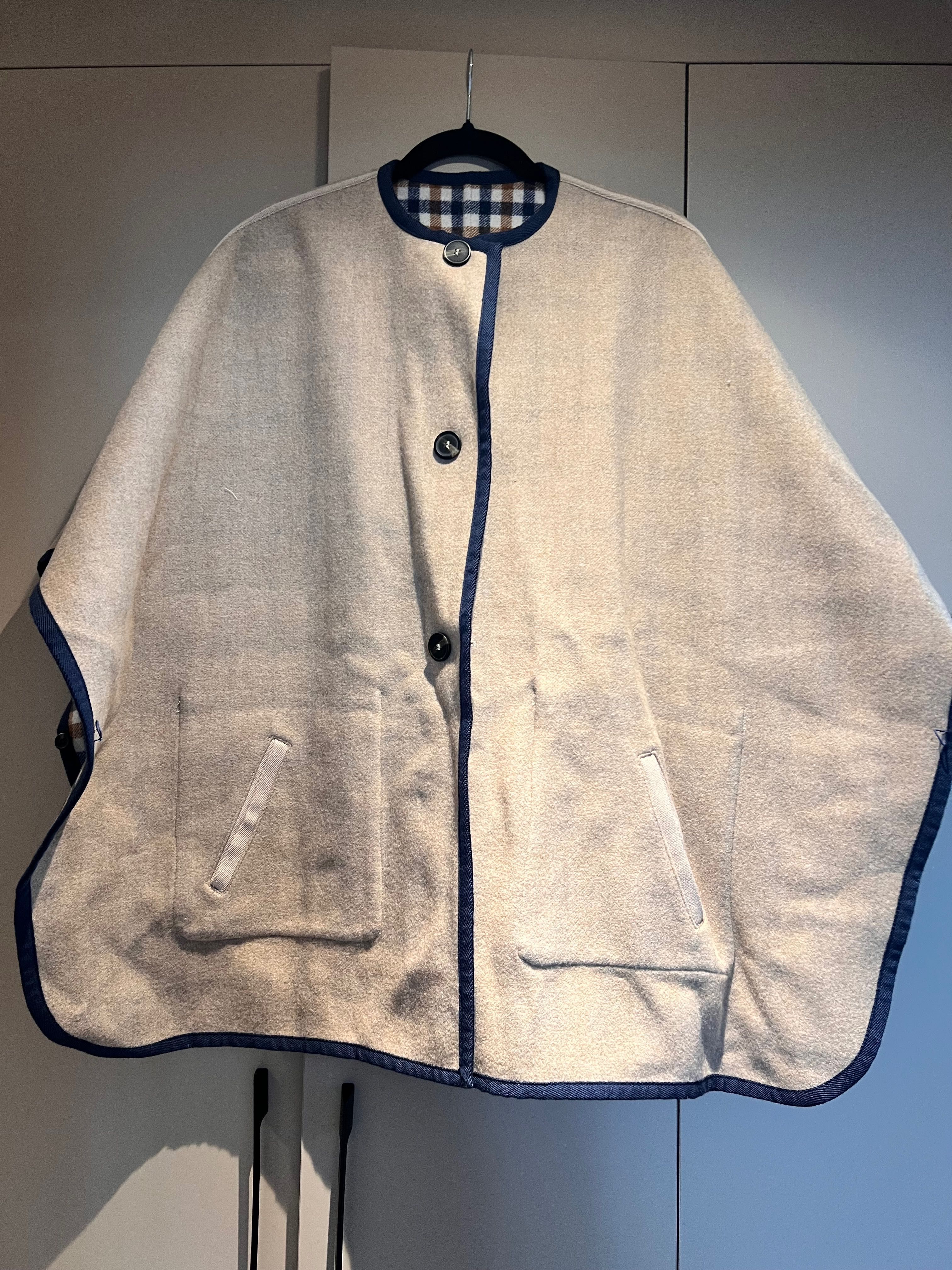Палто на марката MaxMara