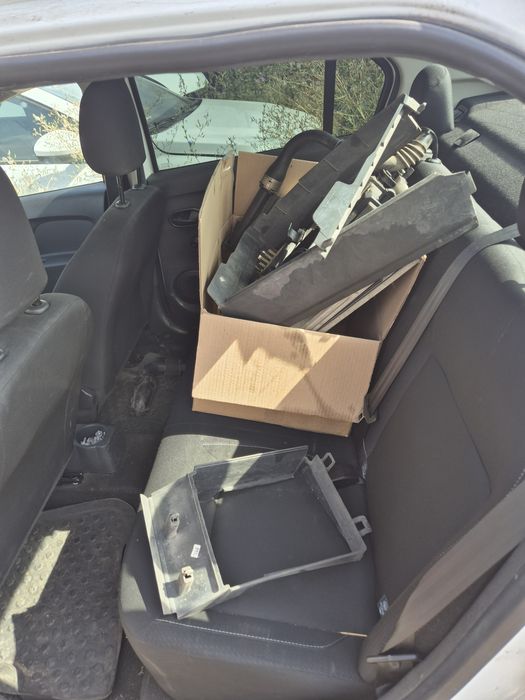 Dacia Logan gaz  avariat lovit