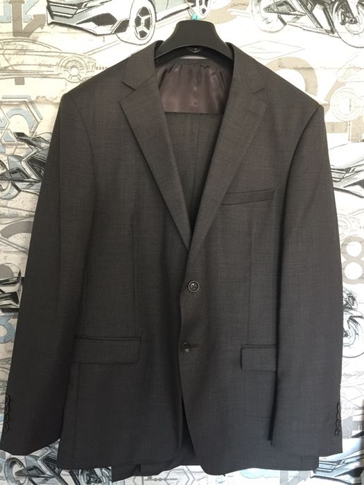 Продам новый костюм хороши