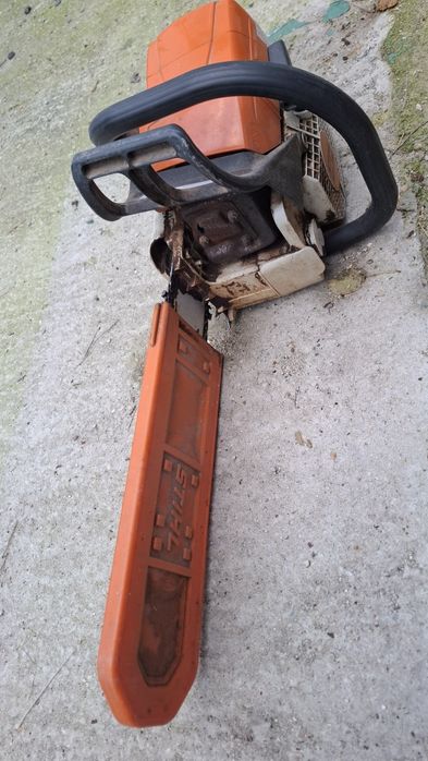 Продавам бензинова резачка Stihl