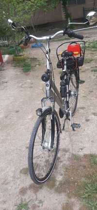 Продам галански велосипед  28 колесо двоиные усиление пестонирваныи сп
