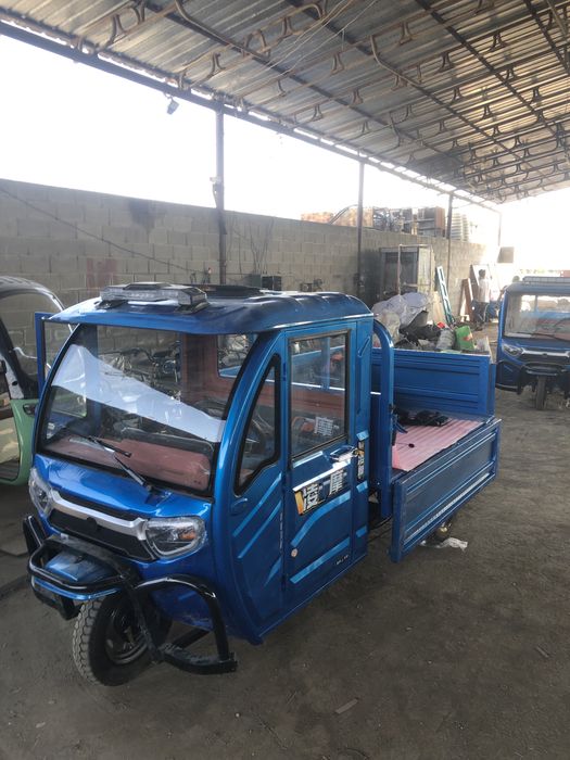 Муравей с кабиной 2200ватт